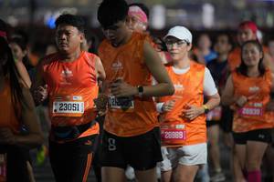 BIB: 23051, 26989, 26939
                            <button type="button" onclick="openModal(21017937)" class="btn btn-primary btn-sm float-right btn-popup" data-toggle="modal" data-target=".modal-high-quality">
                        <i class="fas fa-shopping-cart"></i> Add to Cart
                    </button>
                                            <button type="button" onclick="isThisMe(21017937, true)" class="btn btn-success btn-sm float-right btn-popup btn-isme hidden" data-toggle="tooltip" data-placement="bottom" title="นี่คือรูปของคุณใช่ไหม คลิกที่นี่เพื่อเอาเข้าอัลบั้ม">
                        <i class="fas fa-plus"></i> Add to album
                    </button>
                    <button type="button" onclick="isThisMe(21017937, false)" class="btn btn-warning btn-sm float-right btn-popup btn-isnotme hidden">
                        <i class="fas fa-ban"></i> Remove from album
                    </button>